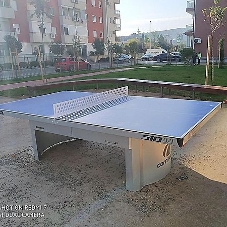 Aga Apartman Подгорица Екстериор снимка