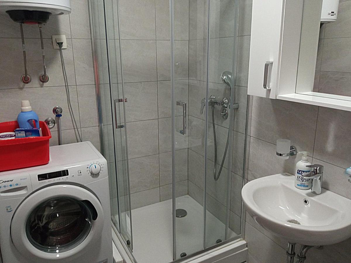 Aga Apartman Подгорица Екстериор снимка