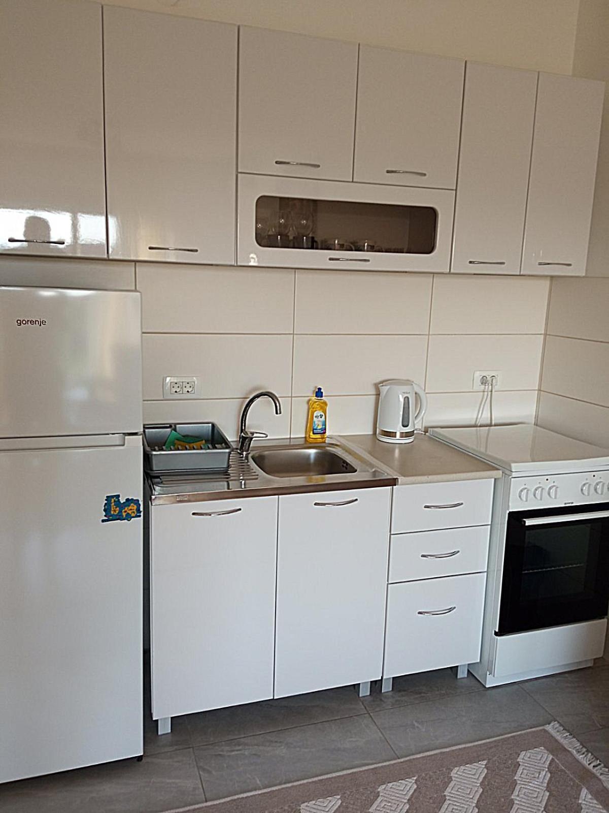 Aga Apartman Подгорица Екстериор снимка
